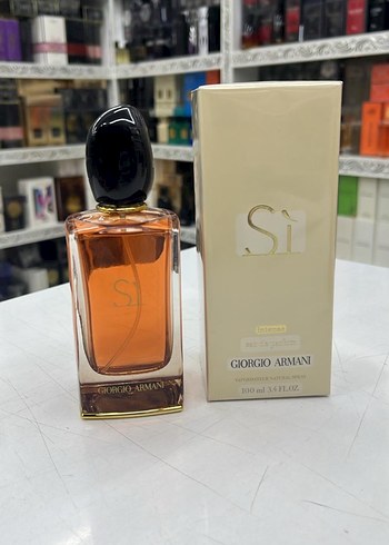 Giorgio Armani Si Intense Kadın Parfümü 100 ml