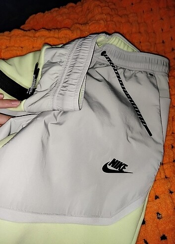 s Beden sarı Renk Nike tech fleece