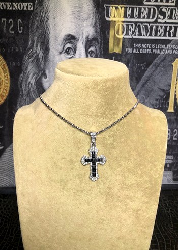 Goth Zincir Detaylı Midi Uzunlukta Altın Renk Kolye