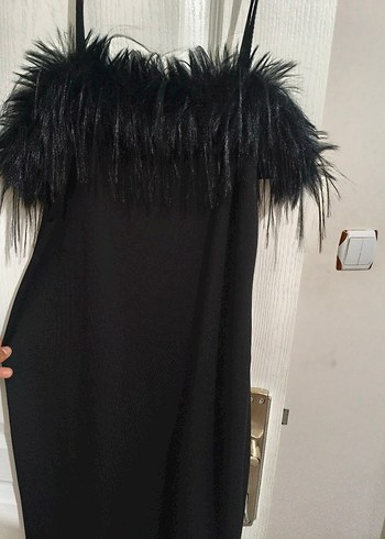 Siyah Tüylü  Straplez Elbise - Görsel 2