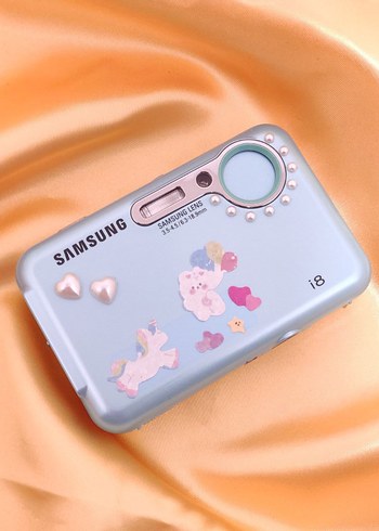 Samsung Retro Dijital Fotoğraf Makinesi