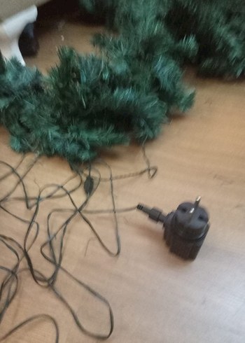 Işıklarla Süslenmiş Yeşil Yılbaşı Çelengi - Görsel 5