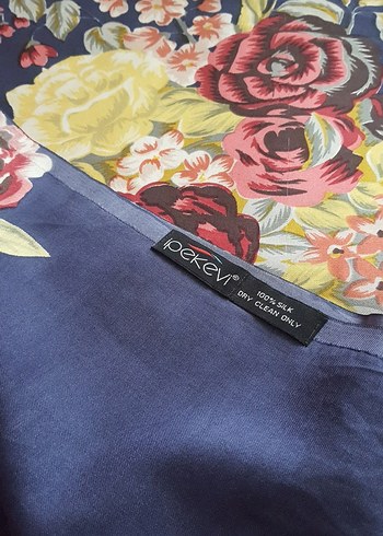 Çiçek Desenli Bohem Kadın İpek Şal - Görsel 2