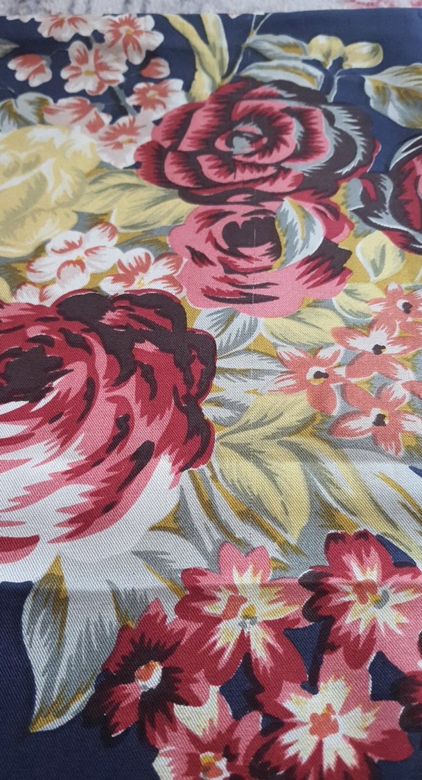 Çiçek Desenli Bohem Kadın İpek Şal - Görsel 3