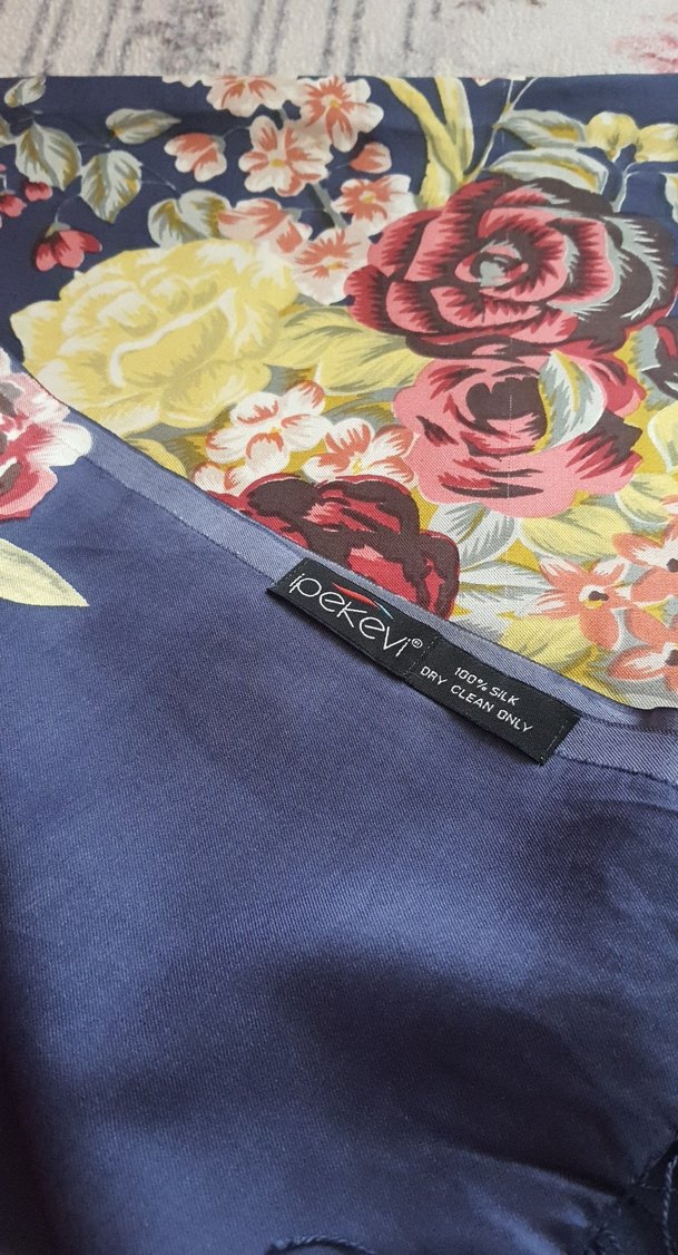 Çiçek Desenli Bohem Kadın İpek Şal - Görsel 2