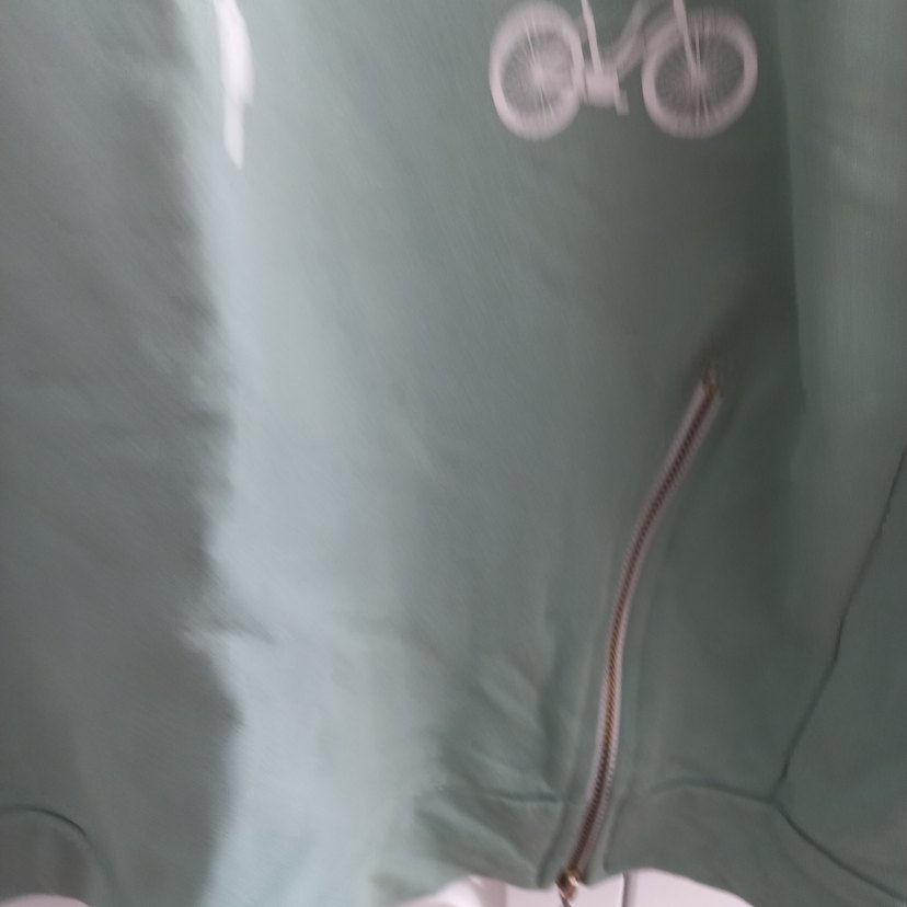 Gri Üzerinde Pembe Bisiklet Desenli Üç Tekerlekli - Görsel 4