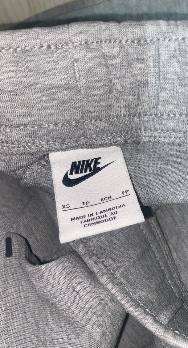 Nike Tech Fleece acil - Görsel 3