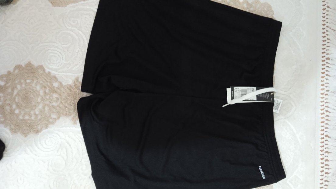 Adidas Siyah Elastik Bel Erkek Şort - Görsel 3