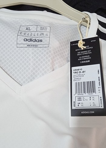 Adidas Beyaz V Yaka Spor Tişört - Görsel 2