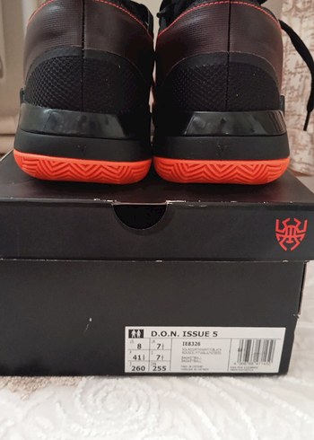 41 Beden Turuncu Renkli Adidas Basketbol Ayakkabısı