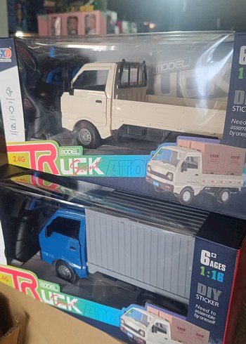 1:16 Ölçekli Mavi Oyuncak kumandalı Kamyon