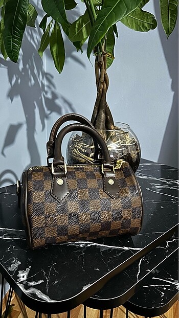 Louis Vuitton LV mini çanta
