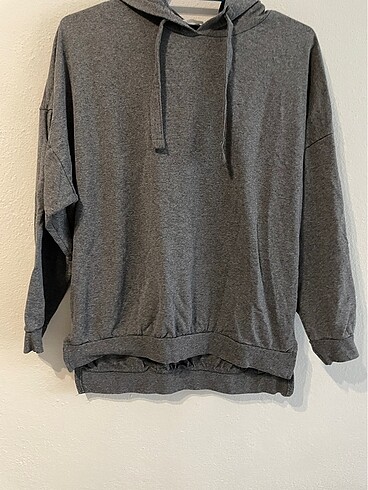 Gri renk geniş kesim kapşonlu sweatshirt