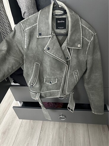 Bershka deri mont