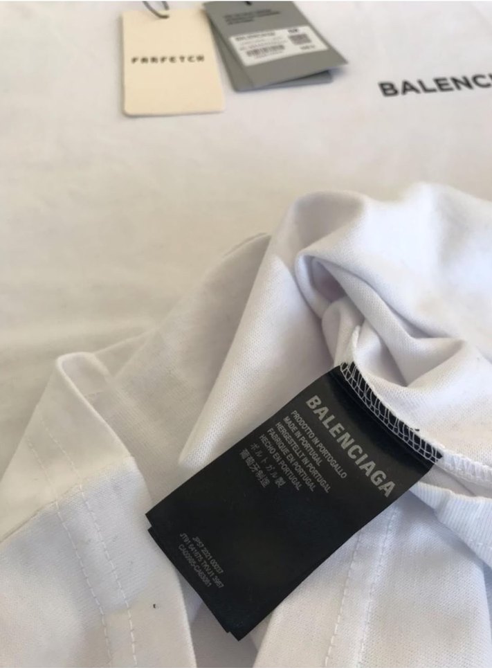 Balenciaga Beyaz Minimal Tişört — görsel 5/5