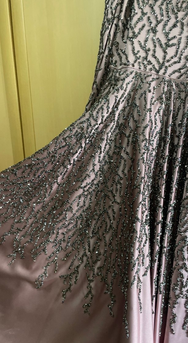 Saten üzerine full taşlı abiye elbise - Görsel 3