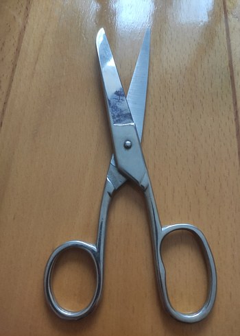 Çelik Makas Kaliteli ve Keskin - Görsel 3