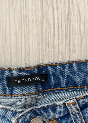 Trendyol & Milla Kadın Mavi Midi Boy Denim Jean
