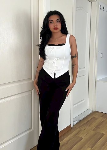 l Beden Beyaz Pamuklu Strappy Bustier