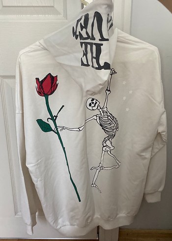 Kadın Beyaz Baskılı Yüksek Yaka Sweatshirt