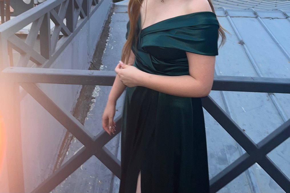 Yeşil saten abiye - Görsel 3