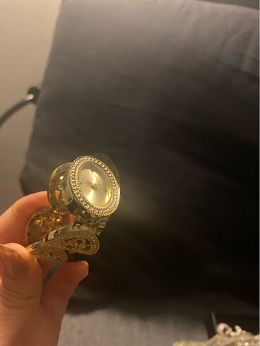 Beden altın Renk Gold taş detaylı kordonlu saat