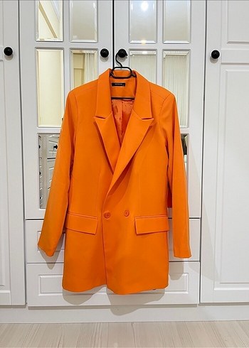 Turuncu Düğmeli Kadın Blazer Ceket