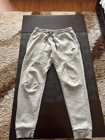 tech fleece eşofman