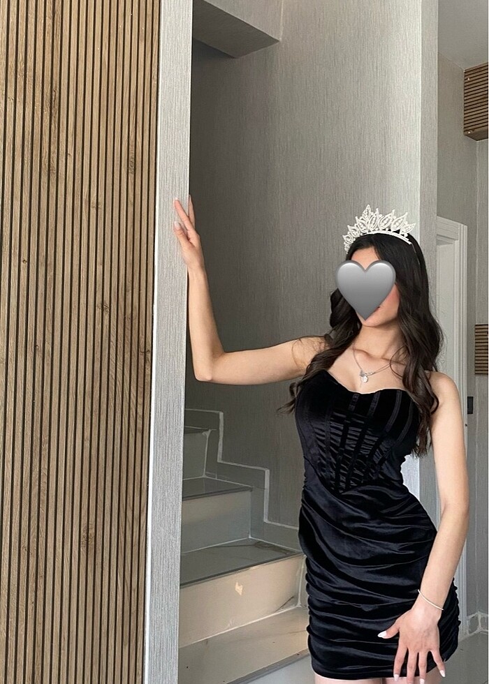 Siyah kadife elbise - Görsel 2