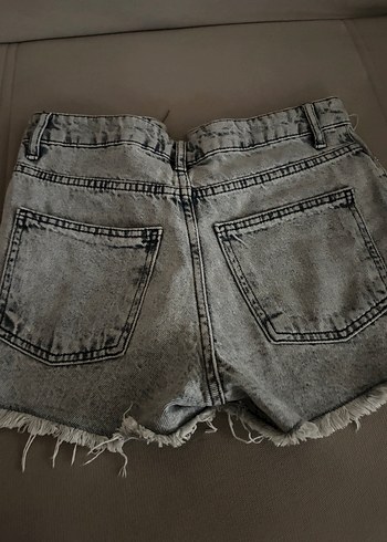 Gri Mini Denim Şort - Görsel 2