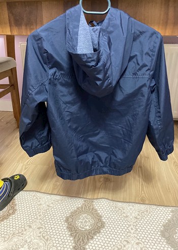 Kapüşonlu Mavi Erkek Çocuk Yağmurluk - Görsel 5