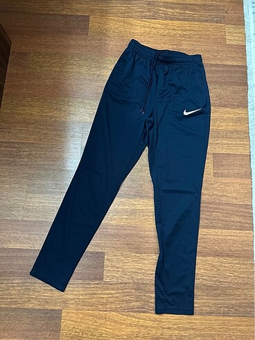 Orjinal Nike Antrenman Altı