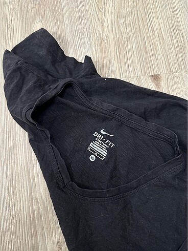 xl Beden Nike Tişort