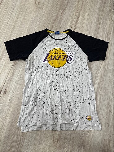 NBA lisanslı Lakers üstü