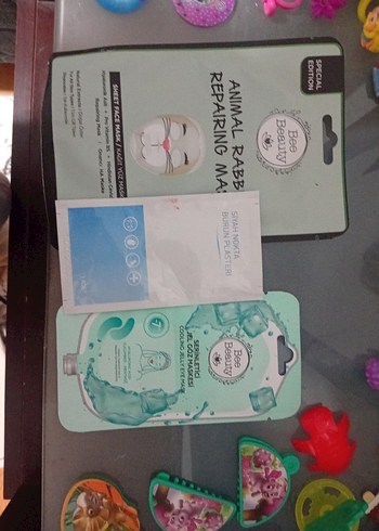 Bee Beauty Bee Beauty Siyah Nokta Burun Bandı ve Maske Seti
