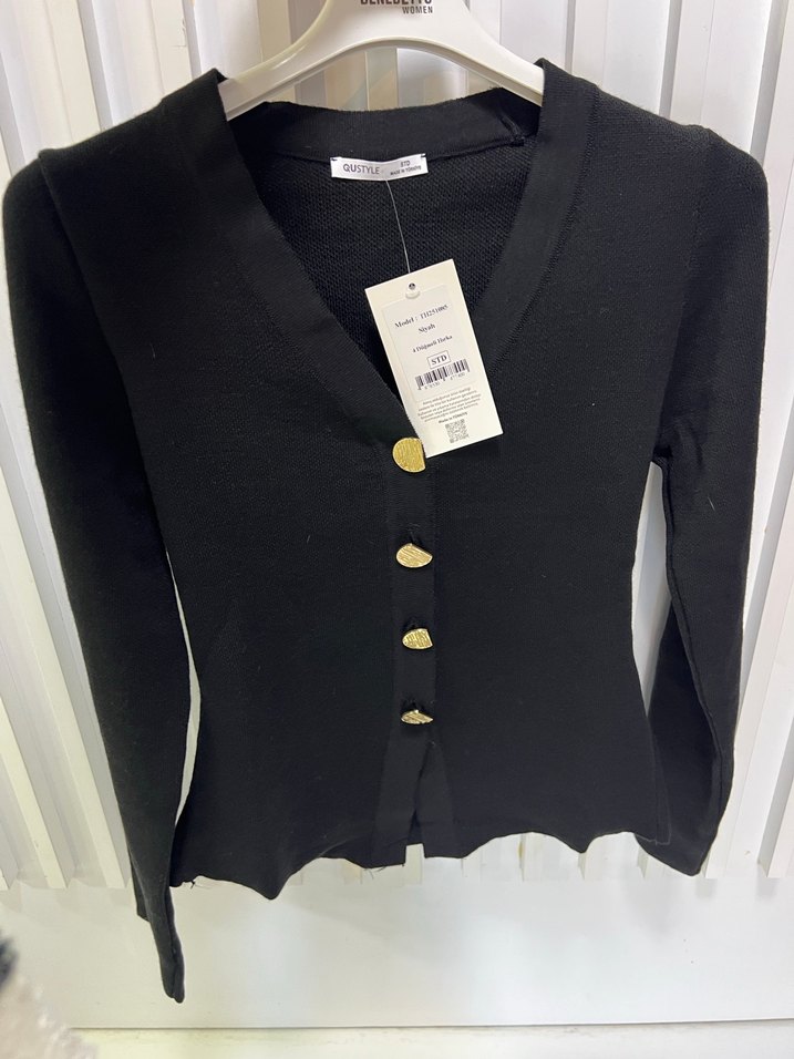 Gold Düğmeli Siyah Kadın triko  Takım - Görsel 2