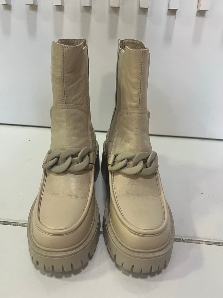 Mammamia Bej Deri Kadın Bot, Kalın Topuklu, Kemer Detaylı - Görsel 2