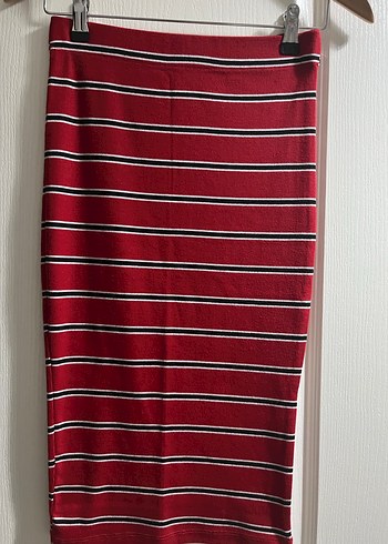 Kırmızı Çizgili Midi Triko Etek - Görsel 2