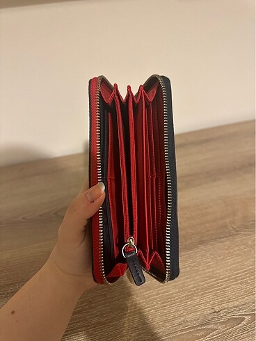  Beden Tommy Hilfiger