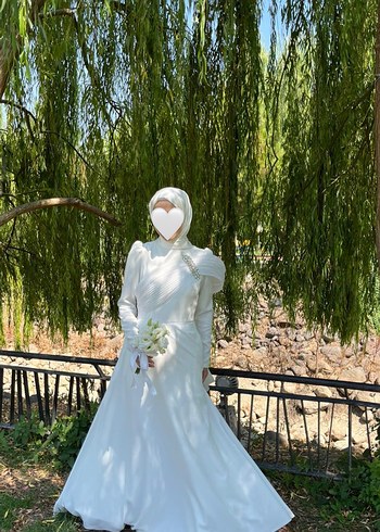 Uzun Kollu Beyaz A-Line Gelinlik - Görsel 2