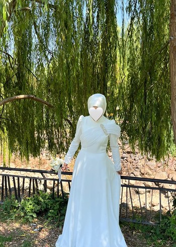 Uzun Kollu Beyaz A-Line Gelinlik - Görsel 4