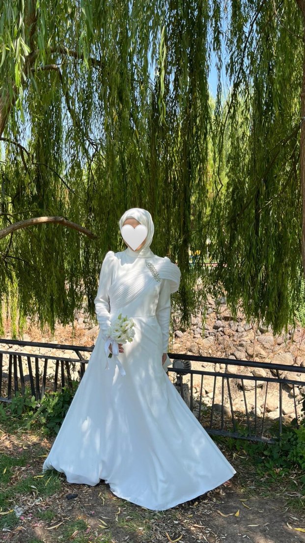 Uzun Kollu Beyaz A-Line Gelinlik - Görsel 2