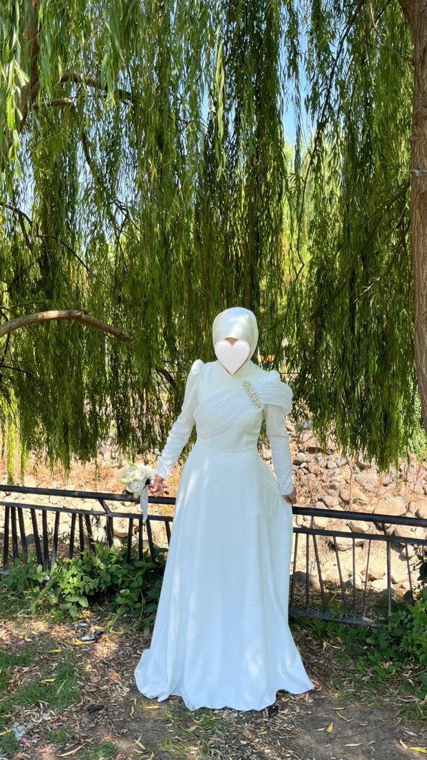 Uzun Kollu Beyaz A-Line Gelinlik - Görsel 4