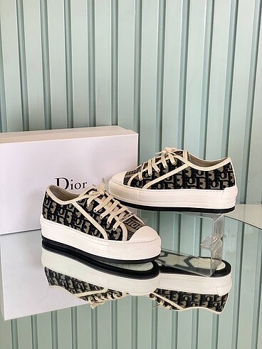 Christian Dior Sneaker