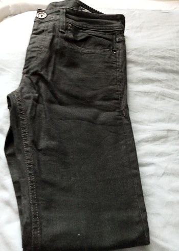 32 Beden Gri Kemer Detaylı Kadın Denim Jean