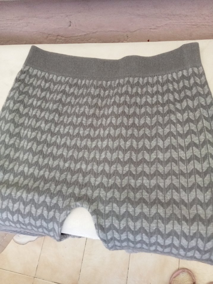 Gri Triko Şortu - Görsel 3