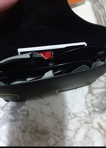 Beden Rayban güneş gözlüğü orjinal