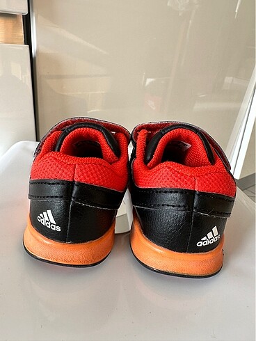 Adidas Adidas Siyah Turuncu Şeritli Spor Ayakkabı