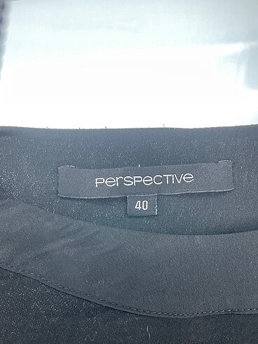 40 Beden siyah Renk Perspective T-shirt %70 İndirimli.