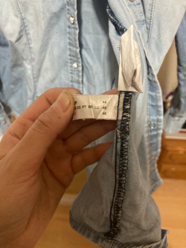 Düğmeli Mavi Denim Kadın Gömlek - Görsel 3